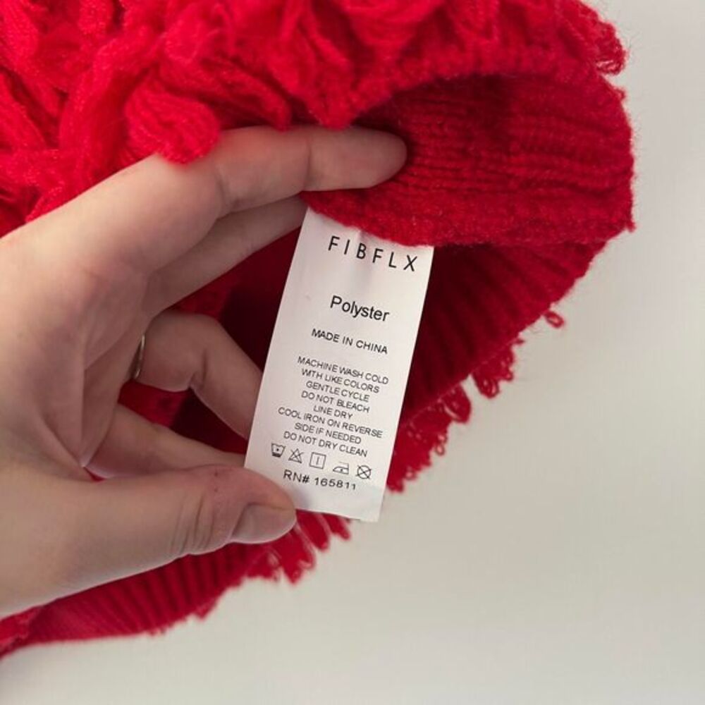 FIBFLX Bright Red Shaggy Fringe Knit Sleeveless Sweater Vest - Picture 3 of 4